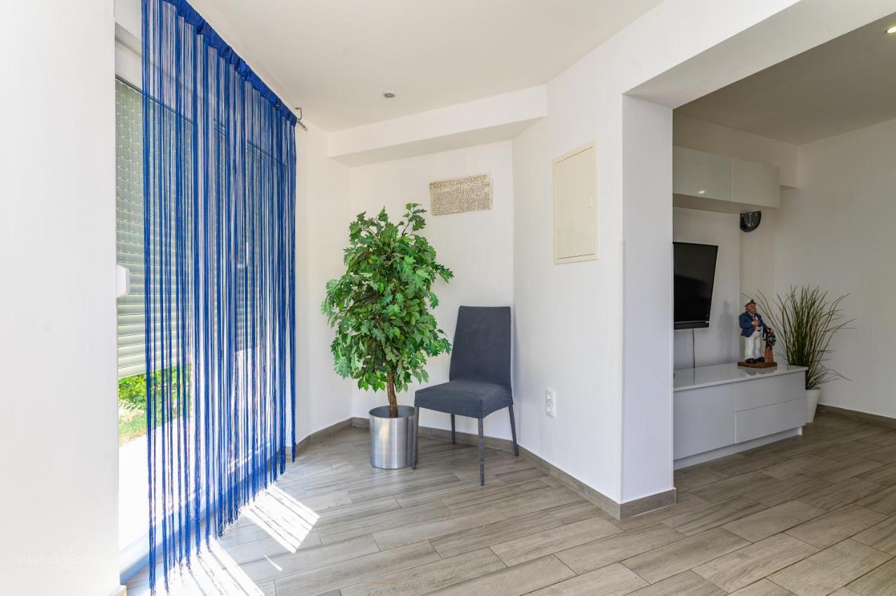 Apartments Maksim And Timon Krk Town Εξωτερικό φωτογραφία