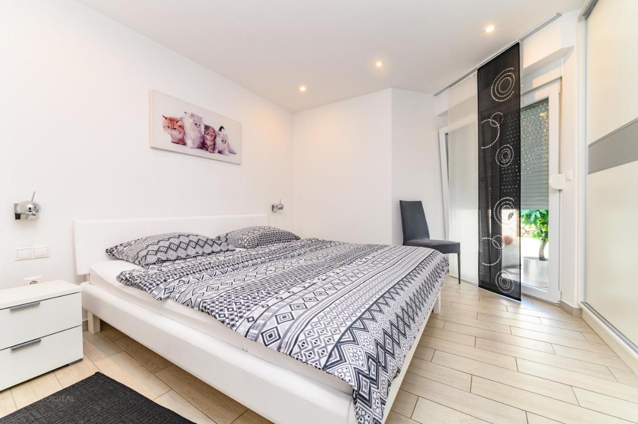 Apartments Maksim And Timon Krk Town Εξωτερικό φωτογραφία