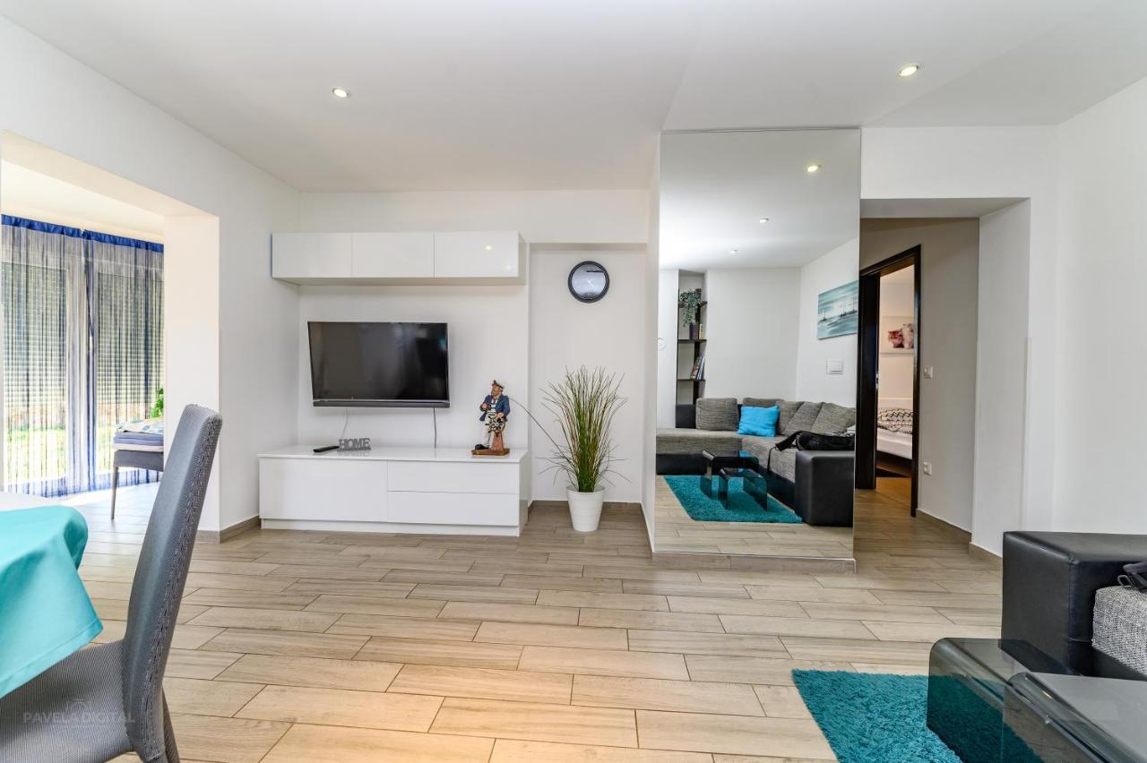 Apartments Maksim And Timon Krk Town Εξωτερικό φωτογραφία