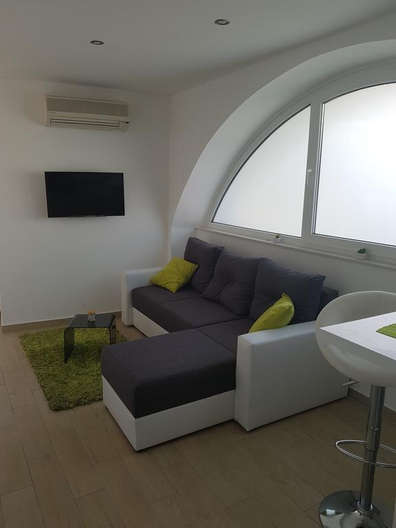 Apartments Maksim And Timon Krk Town Εξωτερικό φωτογραφία
